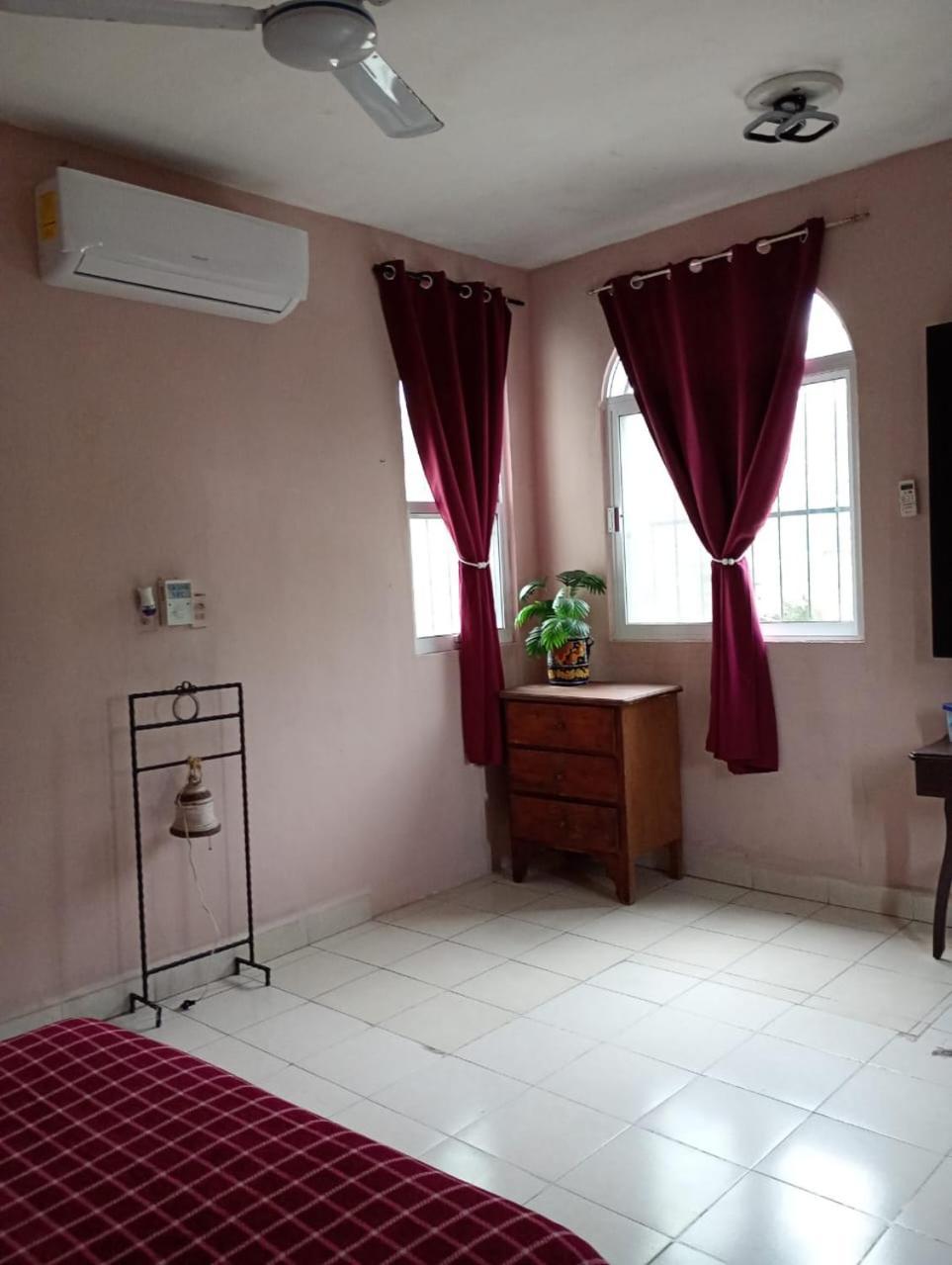 En Planta Alta A Pie De Avenida Apartamento *