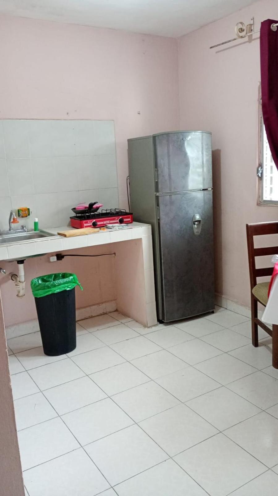 En Planta Alta A Pie De Avenida Apartamento